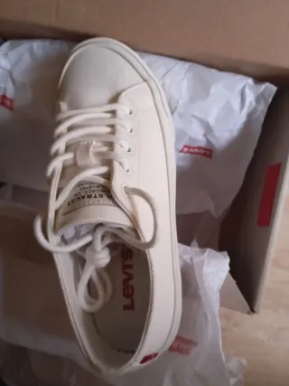 Bambas Levis Beige Talla 36