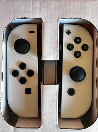 Nintendo Switch OLED 2024 COMO NUEVA aún plasticos