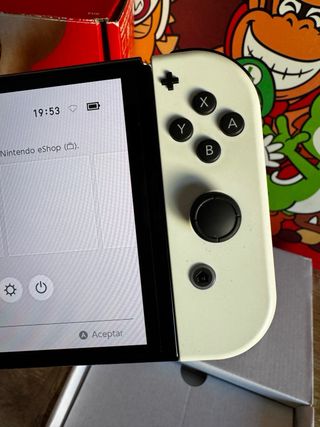 Nintendo Switch OLED 2024 COMO NUEVA aún plasticos