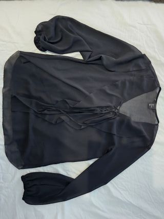 Blusa H&M negra