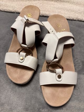 Sandalias Lumberjack Blancas y Doradas