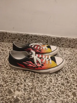 Converse Talla 43 Diseño Llamas