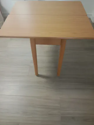 Mesa de madera extensible