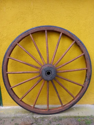Rueda de Carro Antigua
