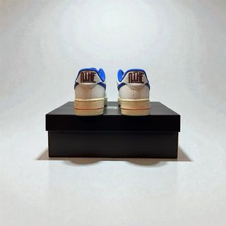 Nike Air Force 1'07 LX Blancas y Azules