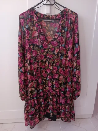 Vestido floral negro y rosa talla L