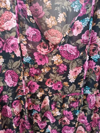 Vestido floral negro y rosa talla L