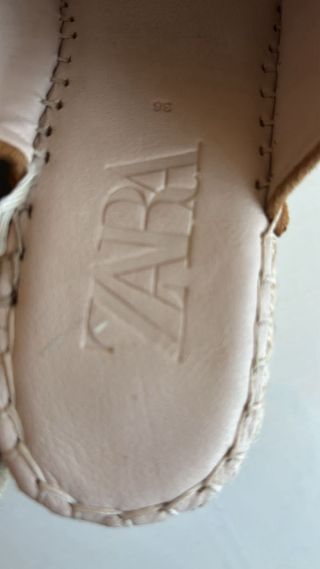 Zuecos Zara Marrones