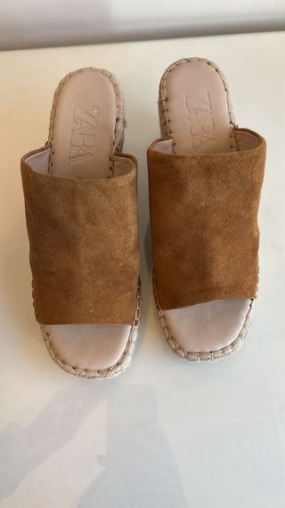 Zuecos Zara Marrones