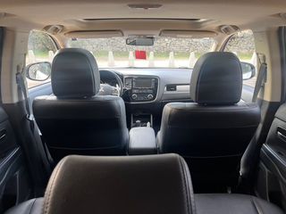 Mitsubishi Outlander 220 DID Kaiteki Auto 4WD 2015