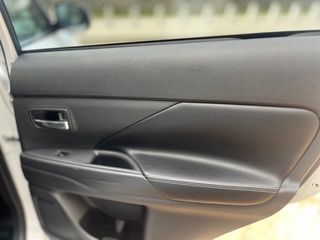 Mitsubishi Outlander 220 DID Kaiteki Auto 4WD 2015