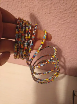 Pulsera de cuentas multicolor