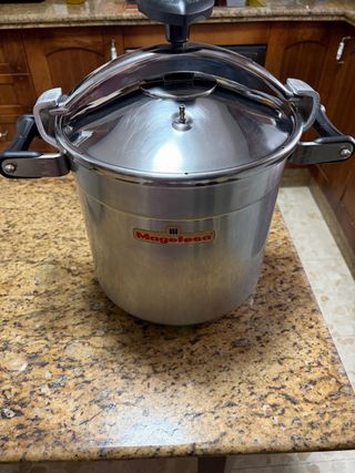Olla a Presión Magefesa 15L