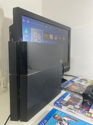 Oferta! PlayStation 4 | 8 juegos | mando