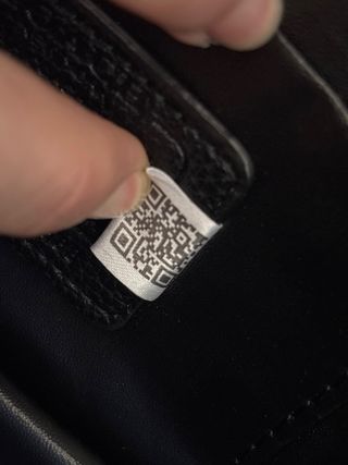 Bolso Coach Negro con Logo Dorado