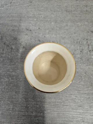 Portacandele in porcellana con bordo dorato