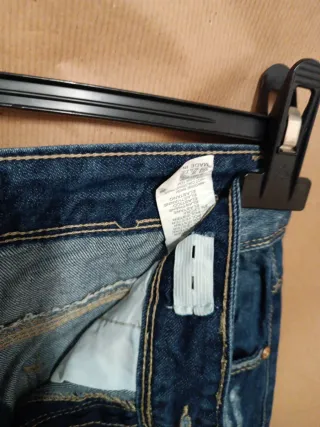 Jeans donna strappati con patch