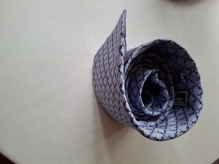 Corbata de seda azul