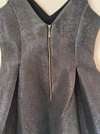 Vestido fiesta plateado brillante