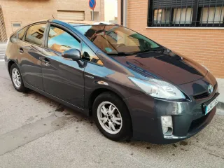 Toyota Prius 2010