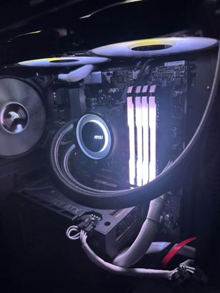 Gigabyte RTX 4060 8GB COMO NUEVA