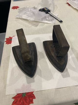 2 Planchas antiguas de hierro