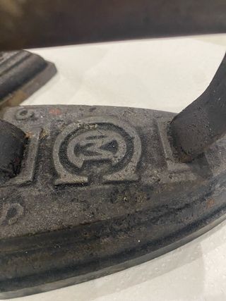 2 Planchas antiguas de hierro