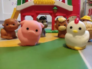 Granja de Juguete con Animales y Figuras