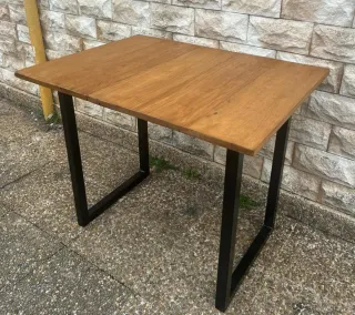 Mesa madera y hierro