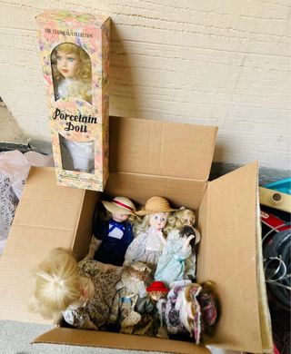 Antiche bambole in porcellana