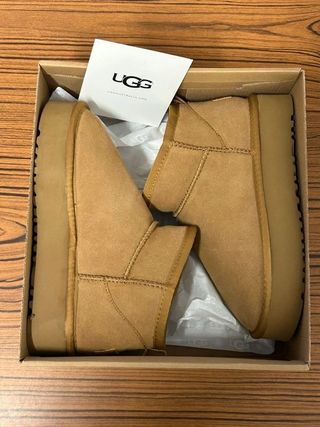 Botas UGG Beige Talla 37