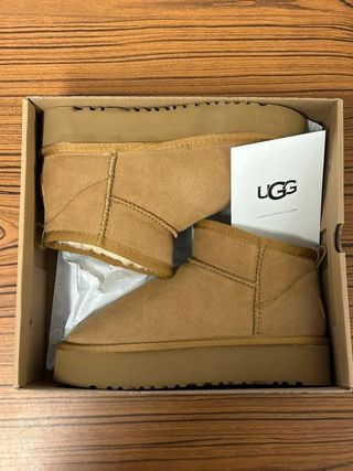 Botas UGG Beige Talla 37