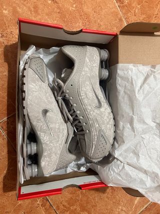 Nike Shox R4 Beige/Gris