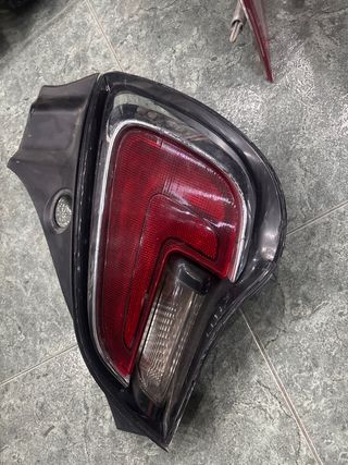 piloto trasero Opel Adam