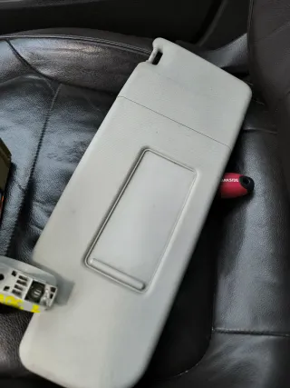 Parasol Passat B7 2011, lado del conductor