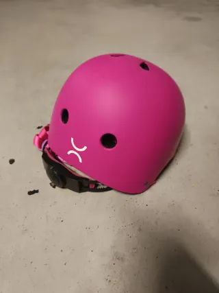 Casco infantil rosa SEAFOR