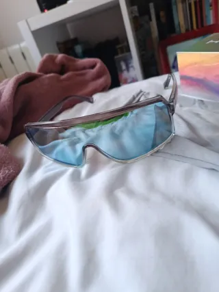 Gafas de sol Hawkers azules y plateadas