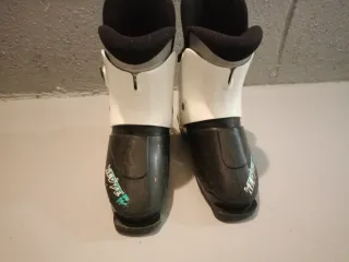 Botas de esquí para niños talla 34/35 de pie