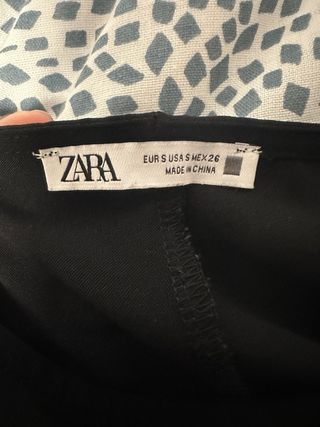 Vestido negro manga larga