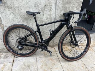 Bicicleta Gravel Eléctrica Canyon Grizl CF 9
