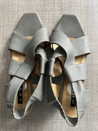 Sandalias Muxart grises