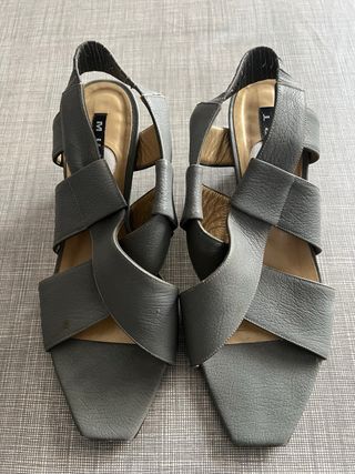 Sandalias Muxart grises