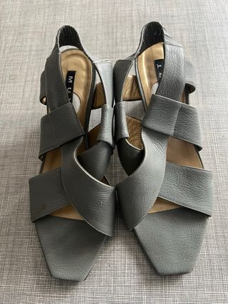 Sandalias Muxart grises