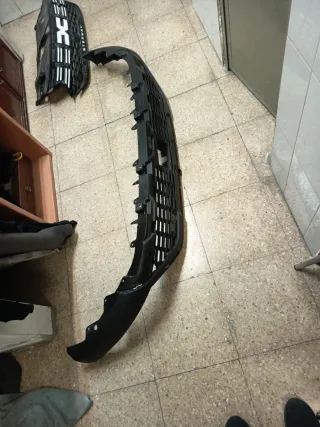 Rejilla Paragolpes Dacia Sandero III 2024