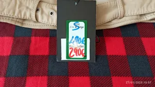 Giubbino in pelle morbida beige