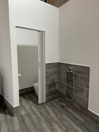 Instalación de gres porcelánico.