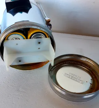 Lampada portatile metallo e plastica