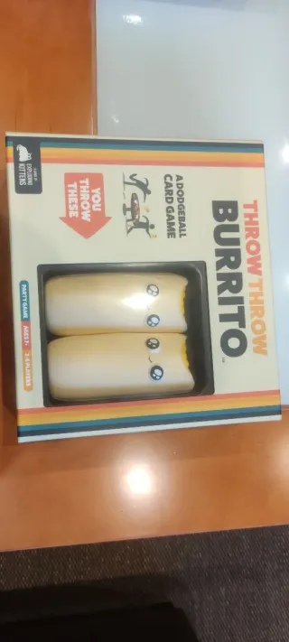 Throw Throw Burrito Juego de Cartas