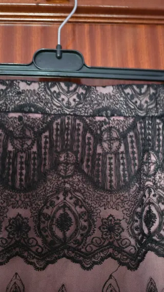 Falda encaje negra y rosa talla amplia lleva goma