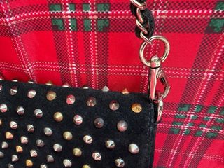 Bolso gamuza negra tachuelas metal